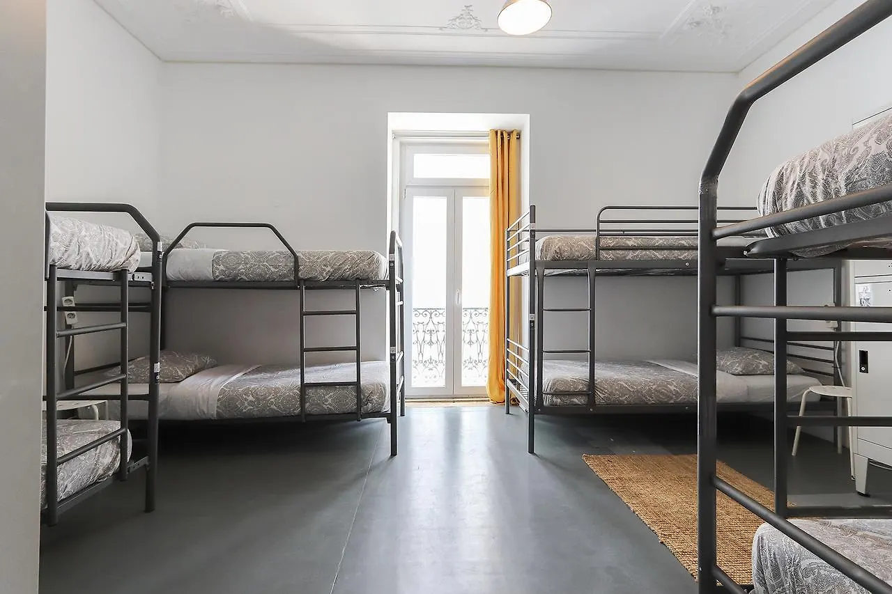Kab+1 Hostel Lisbon 0*,